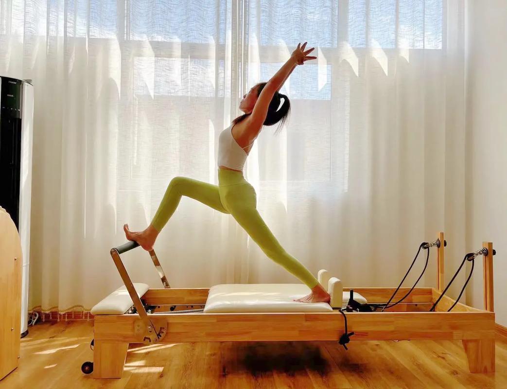 Jaka jest różnica między pilates a jogą?