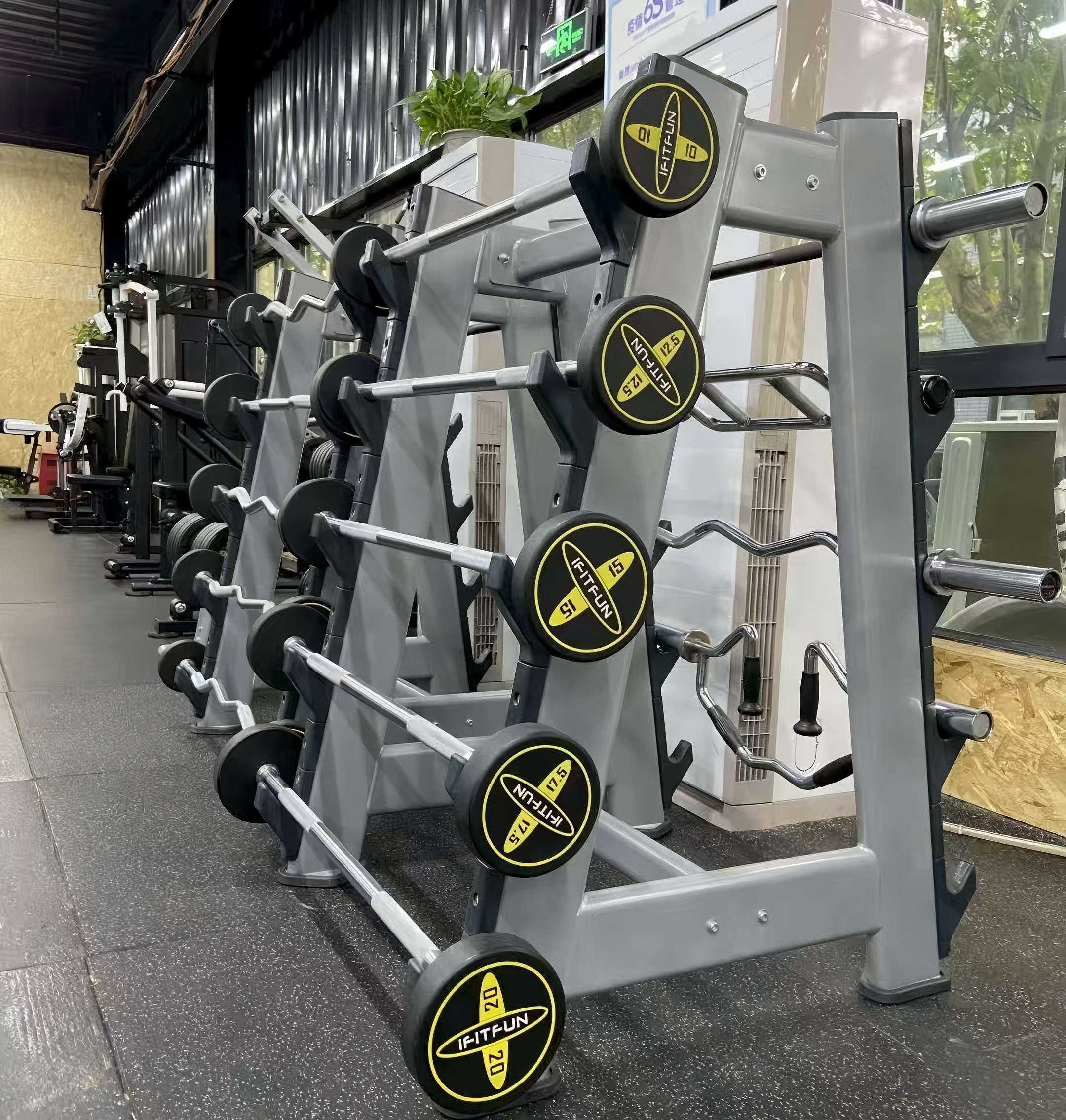 Przewodnik po wyborze barów sztanowych do sprzętu fitness