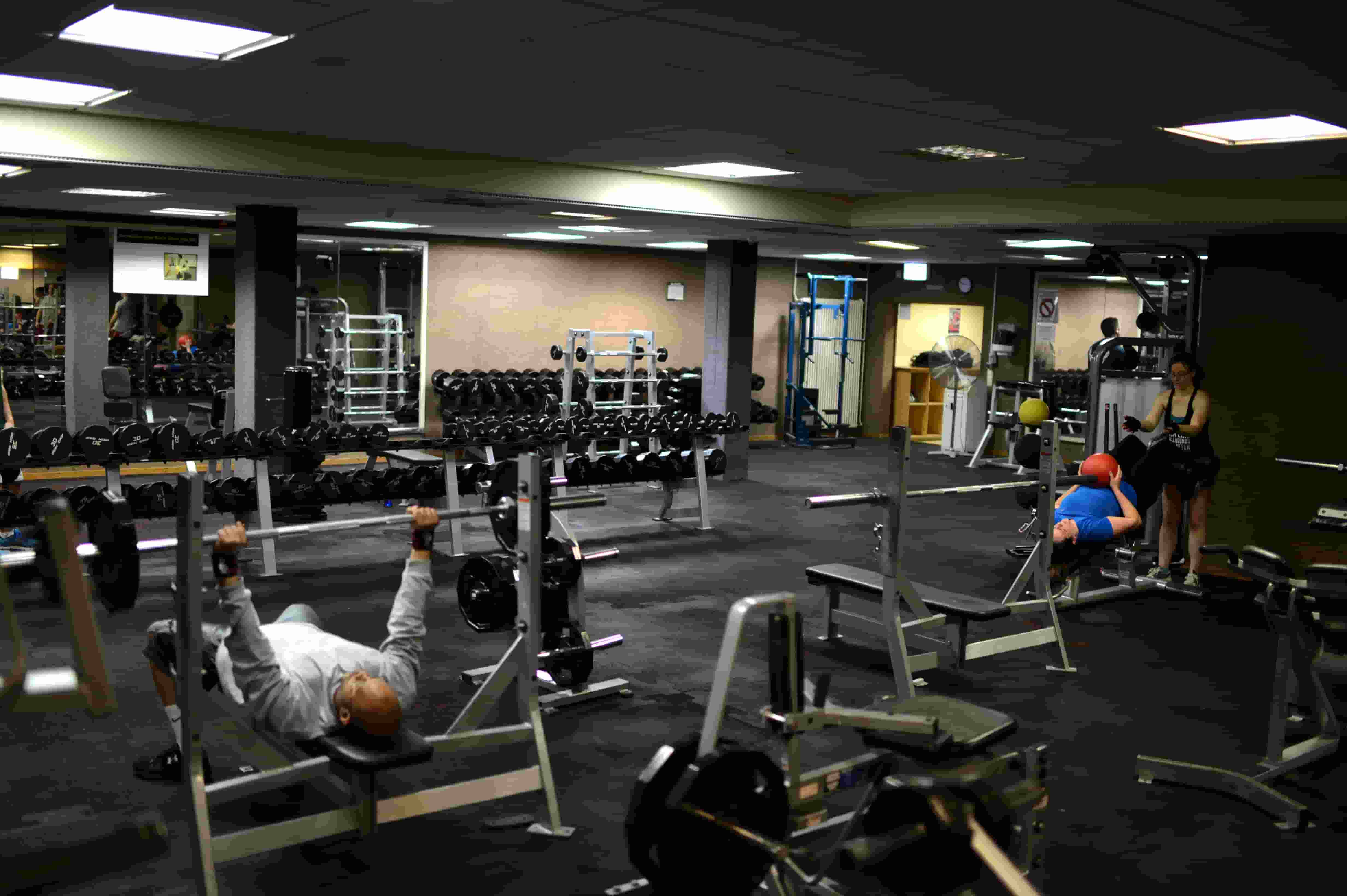 Siedem ćwiczeń, które pomogą Ci szybko zbudować mięśnie i osiągnąć świetną sylwetkę